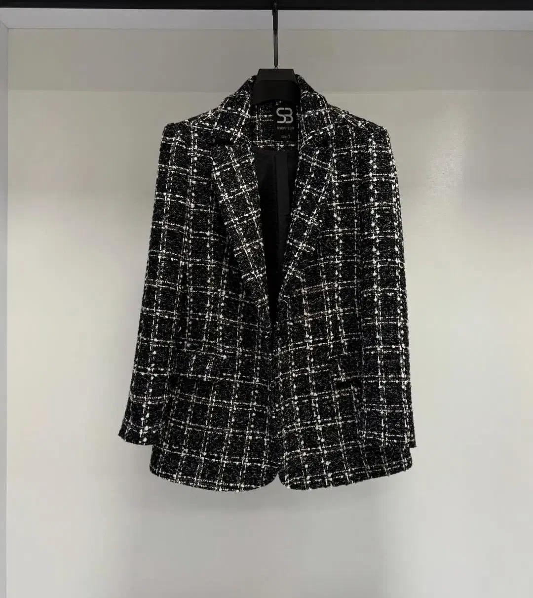 کت زنانه شنل در حد نو|لباس|پرند, فاز ۴|دیوار