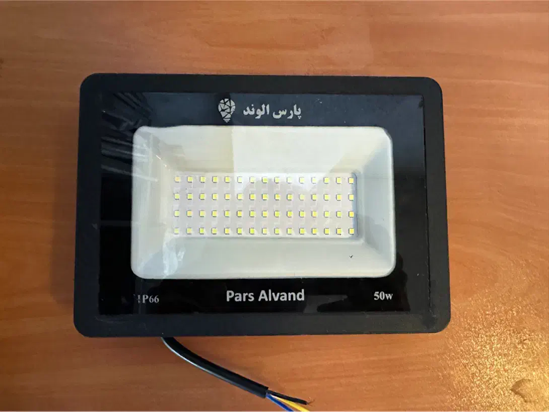 پروژکتور ۵۰،۱۰۰،۱۵۰،۲۰۰ وات|لامپ و چراغ|تهران, فردوسی|دیوار