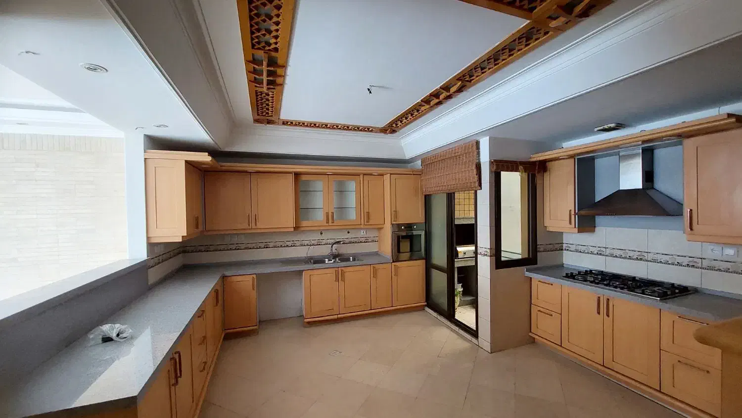 ۱۹۰ متر ۳ خواب . ونک ملاصدرا شیخ بهایی شمالی