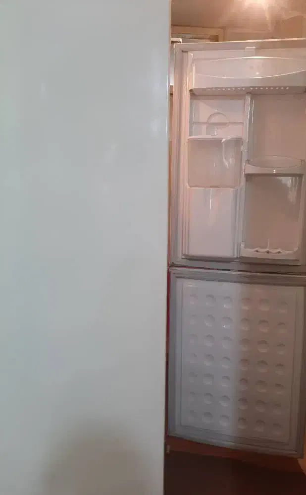 یخچال فریزر|یخچال و فریزر|شاهینشهر, شهرک سایت|دیوار