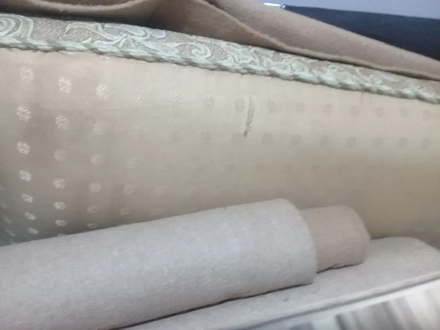 دوجفت پشتی بزرگ ومحکم|پشتی|رشت, پیرکلاچای|دیوار