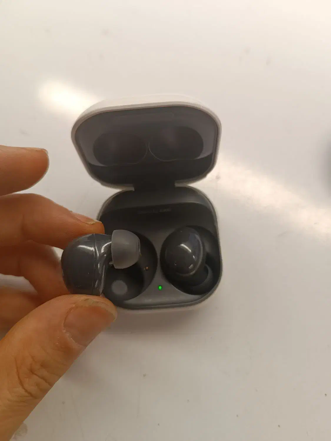 ایرپاد buds2|لوازم جانبی موبایل و تبلت|فومن, |دیوار