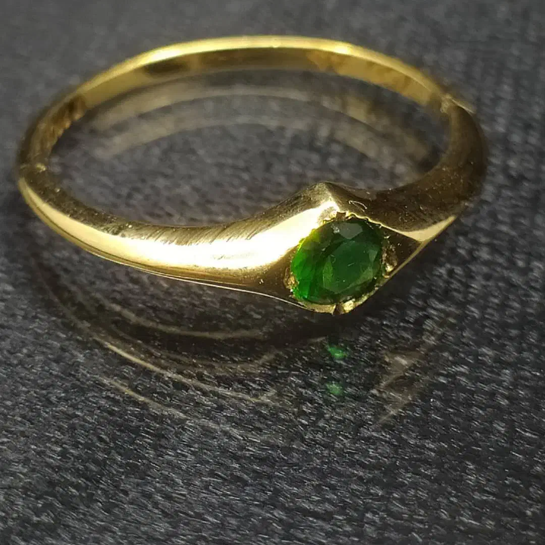 انگشتر طلا مزین به نگین جواهر دمانتوئید کرمان|جواهرات|کرمان, |دیوار