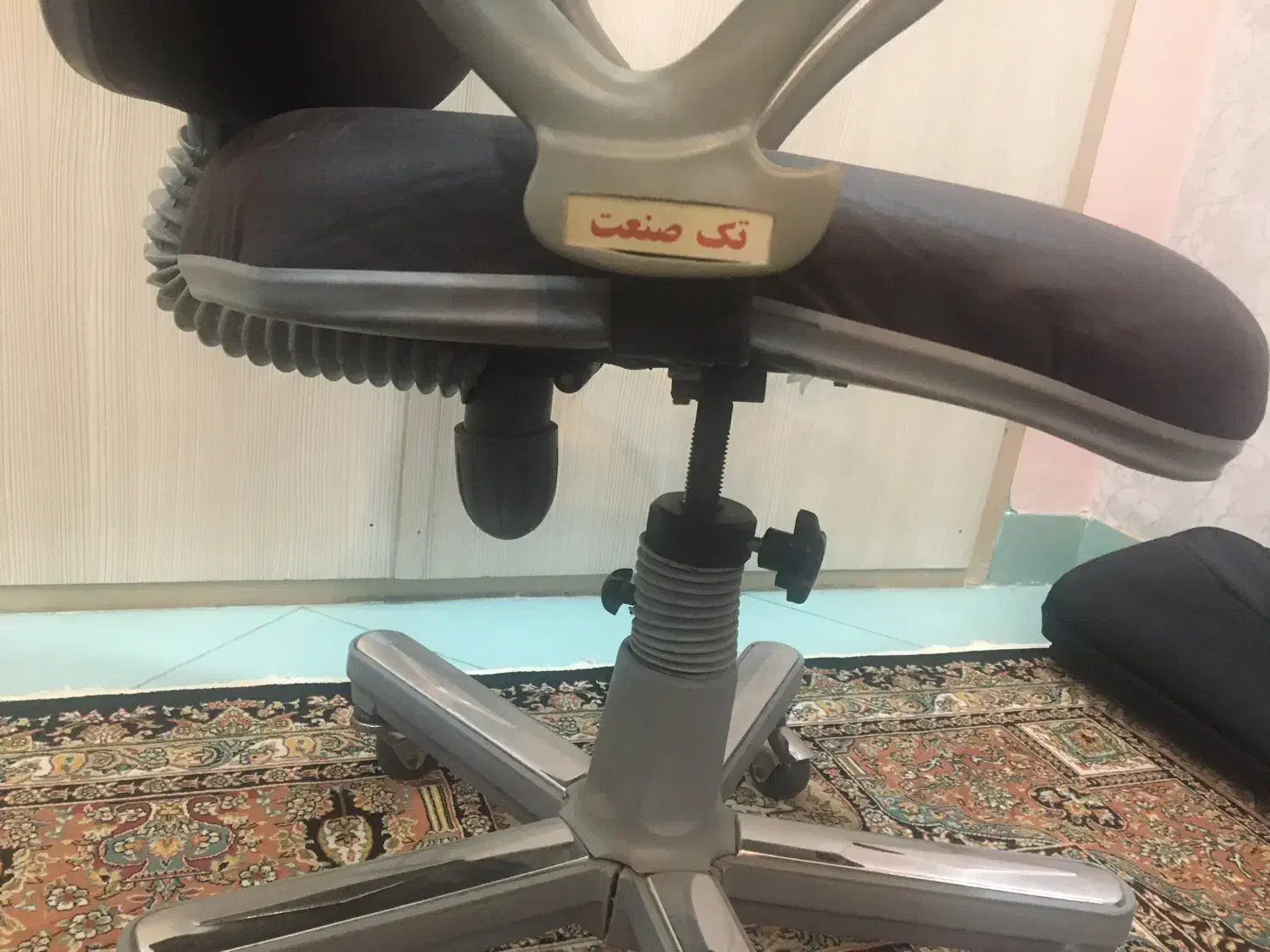 ست میز اداری و صندلی مدیریت دکور کتابخانه|مبلمان اداری|بجنورد, |دیوار