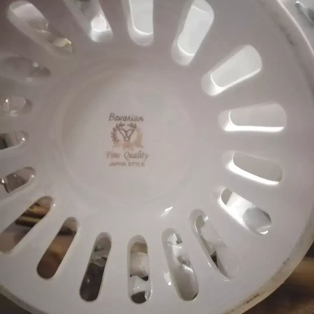 یک جفت میوه خوری گل برجسته|ظروف سرو و پذیرایی|گلستان (تهران), |دیوار