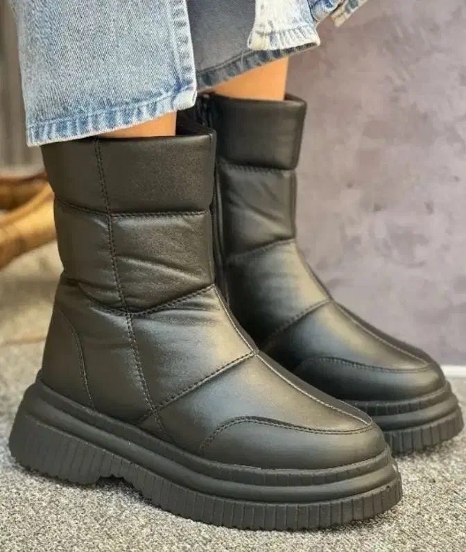 زیره قیمت تعداد محدود به علت مهاجرت|کیف، کفش، کمربند|اردبیل, |دیوار