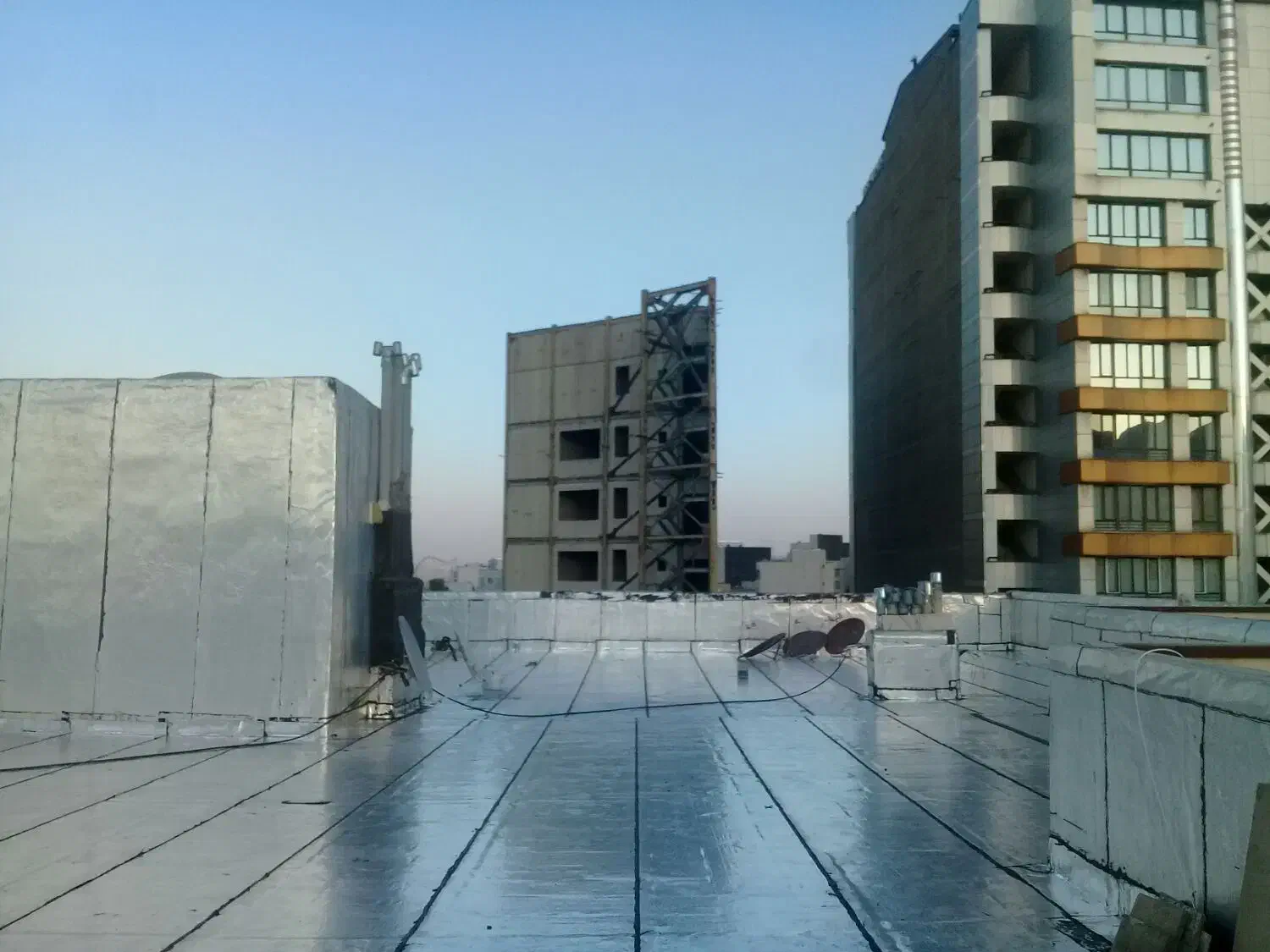 نصب ایزوگام وقیرگونی باکمترین هزینه|خدمات پیشه و مهارت|همدان, |دیوار