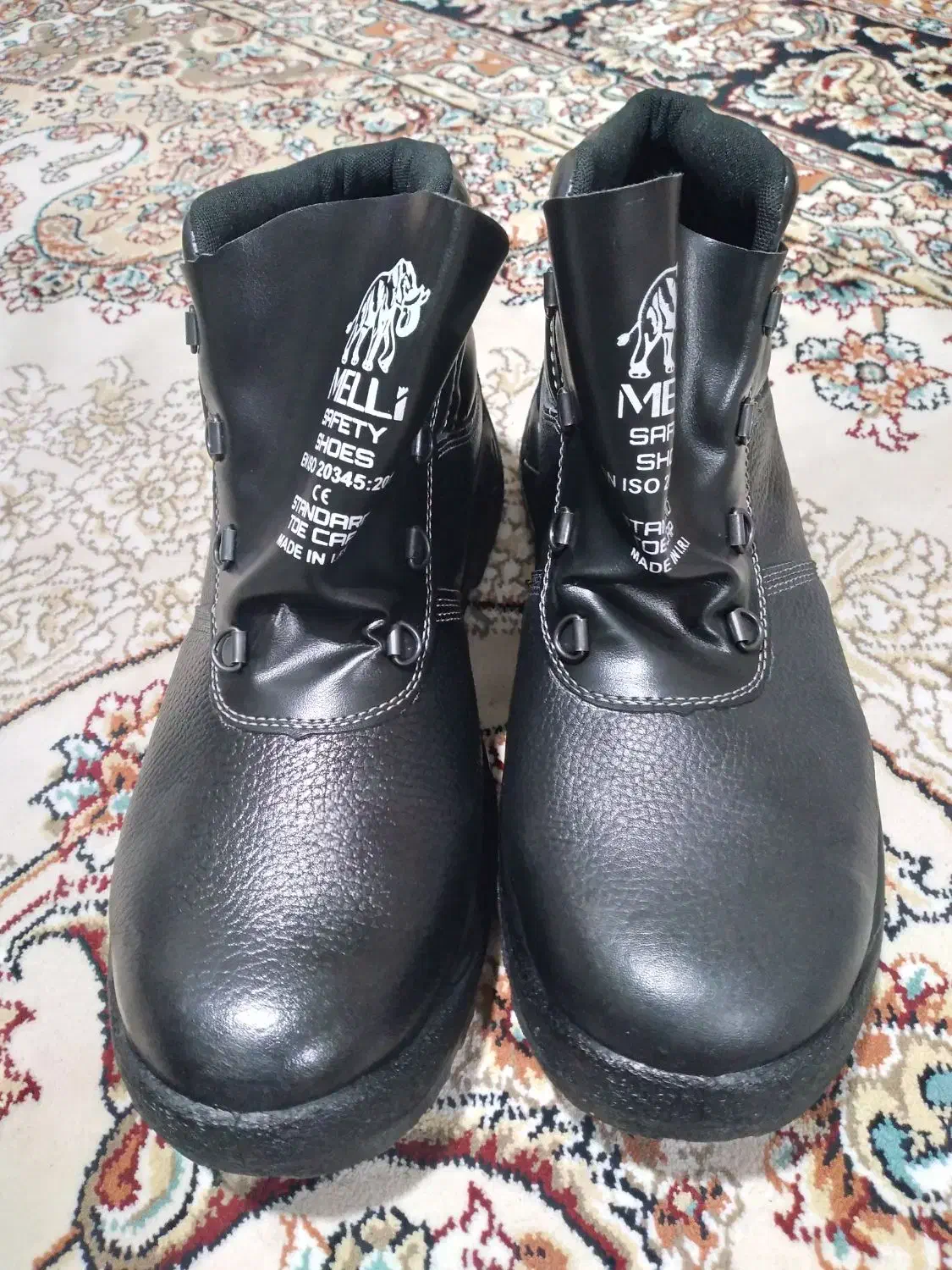 کفش ایمنی(کار)بارویه چرم و سرپنجه کامپوزیت سایز ۴۳|کیف، کفش، کمربند|خرم‌آباد, |دیوار