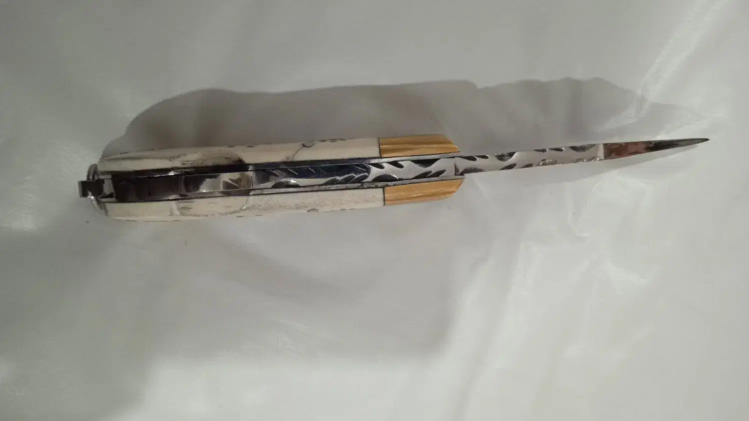 چاقوی جیبی|کلکسیون اشیاء عتیقه|مراغه, |دیوار