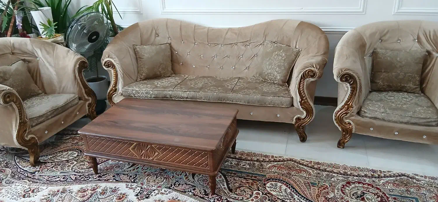 میز ناهار خوری به همراه میزعلسلی و میز جلو مبلی|مبلمان خانگی و میز عسلی|رامیان, |دیوار