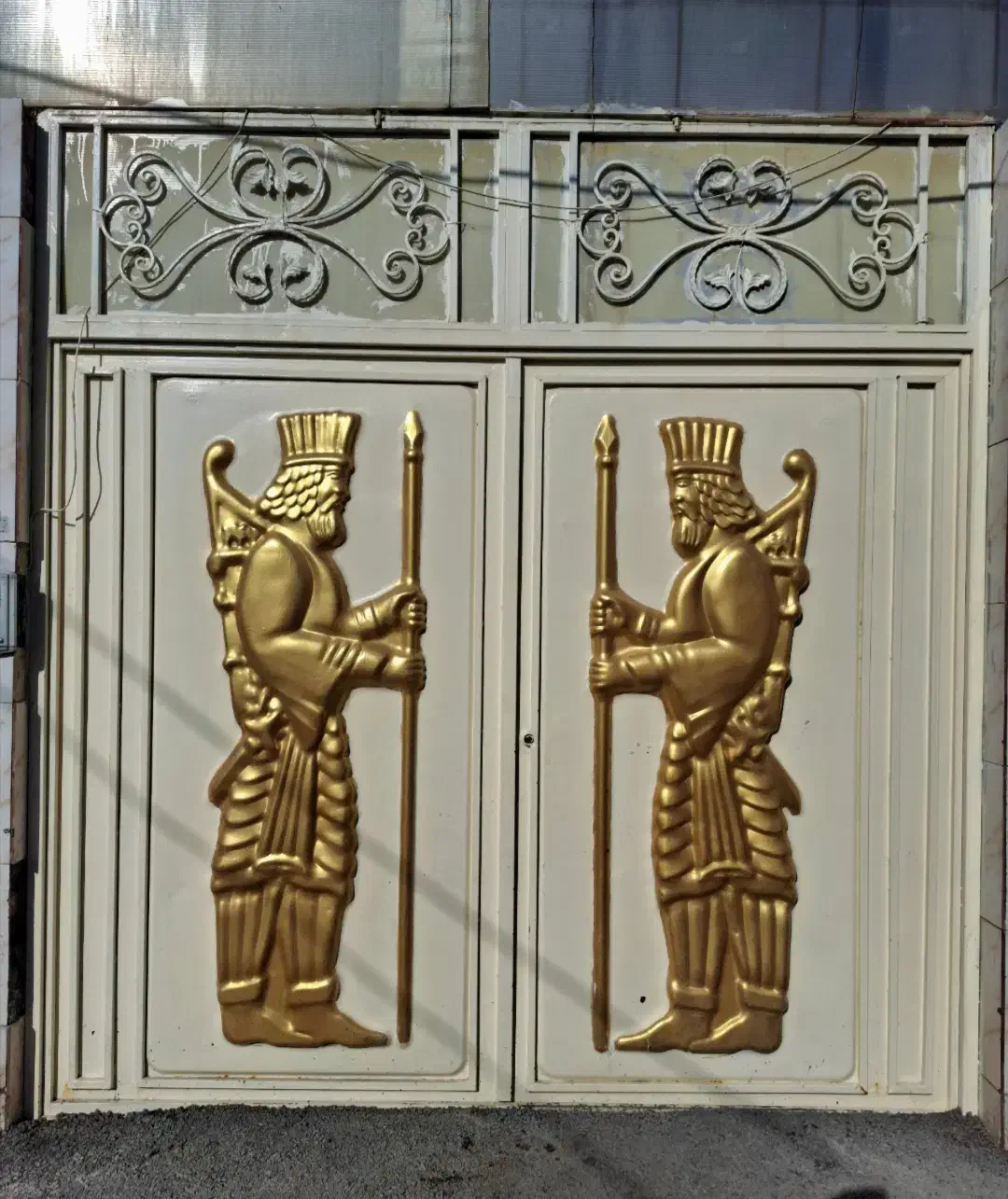 نقاشی ساختمان|خدمات پیشه و مهارت|میانه, |دیوار