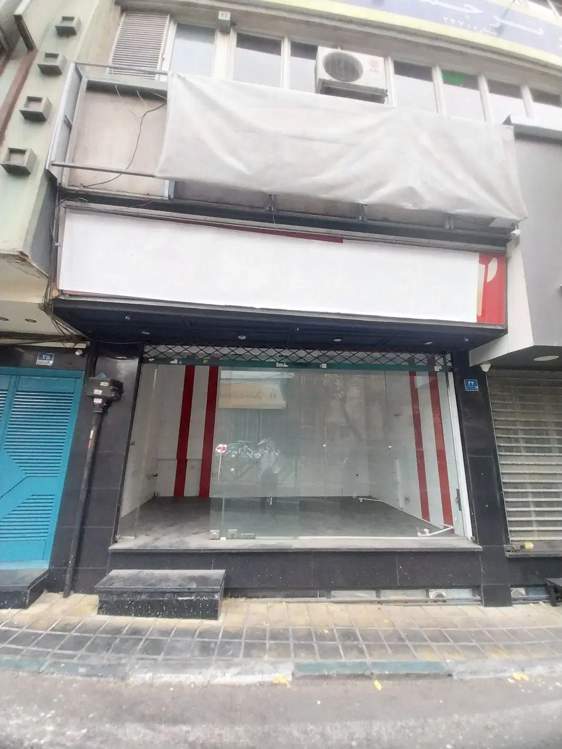 *میرداماد +میدان مادر* 15 متر مغازه کف خیابان بر ۵|اجارهٔ مغازه و غرفه|تهران, میرداماد|دیوار