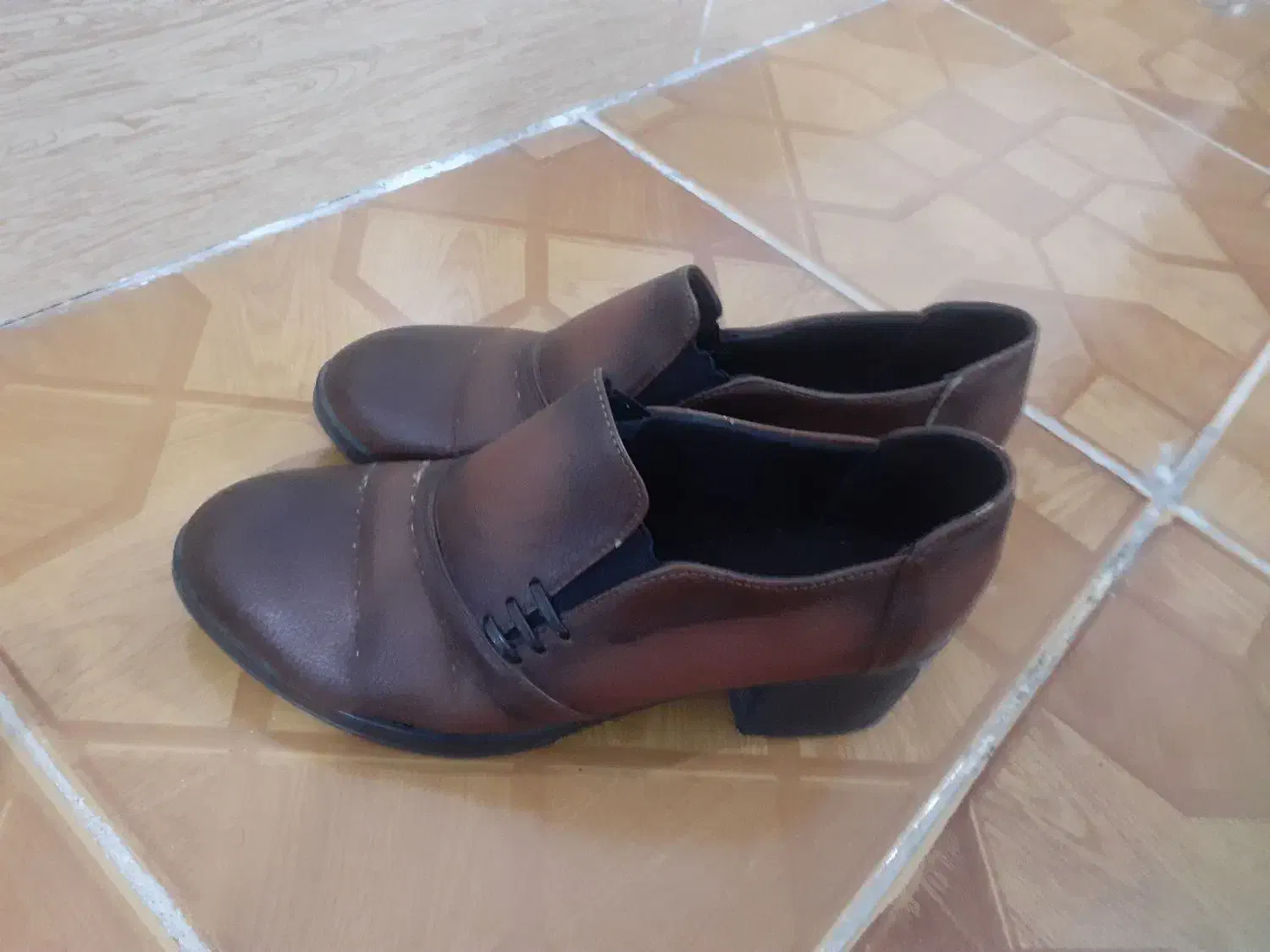 دو جفت کفش و یه جفت دمپایی مجلسی با قیمت پایین|کیف، کفش، کمربند|بندرعباس, |دیوار