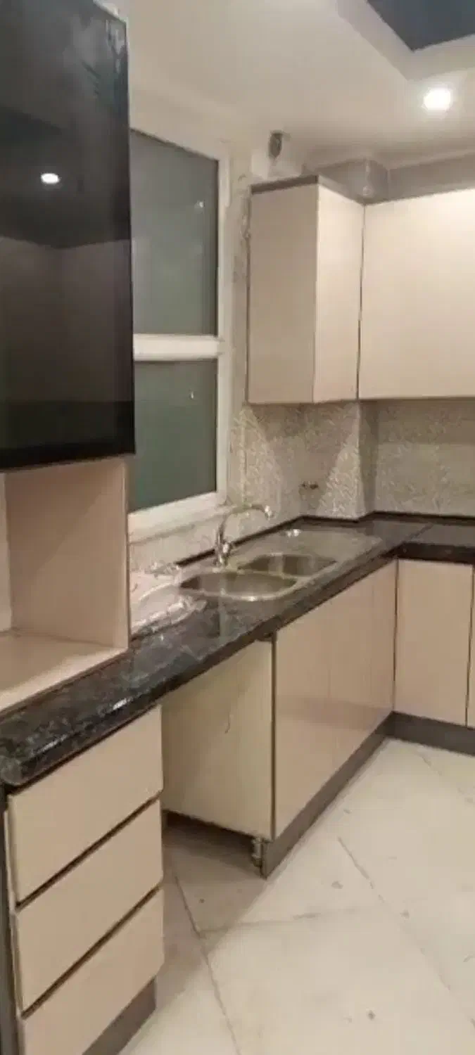 آپارتمان ۸۰ متری/۲خواب/نوساز کلیدنخورده/فول