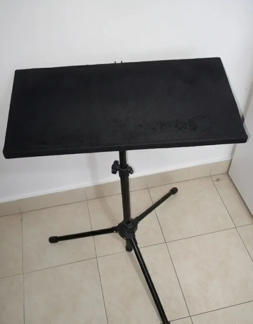 سه تار چوبی دکوری و میز سنتور کاملا نو|سازهای سنتی|ورامین, ورامین|دیوار