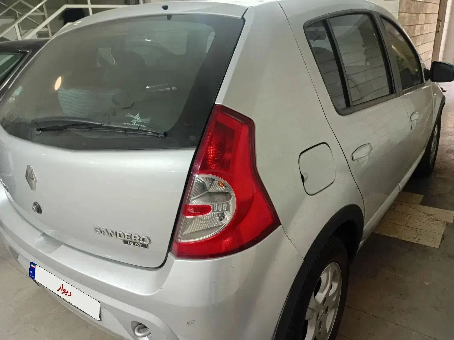 ساندرو ۹۵ در حد|خودرو سواری و وانت|تهران, سید خندان (جلفا)|دیوار