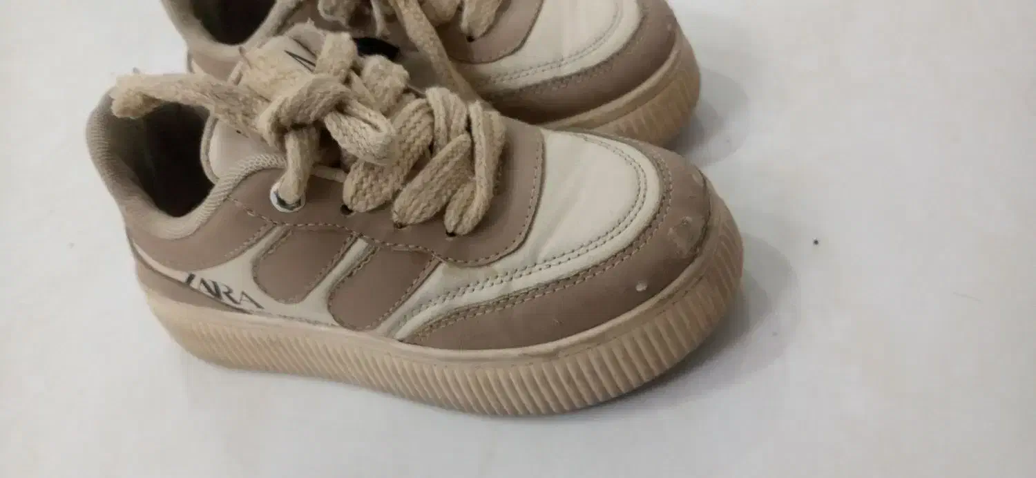 کفش|کیف، کفش، کمربند|تربت جام, مسکن مهر|دیوار