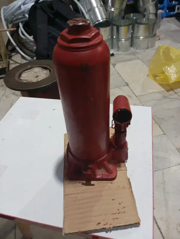 جک روغنی|ابزارآلات|نیشابور, مدرس|دیوار