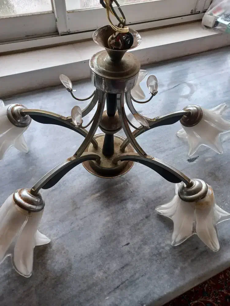 لوستر  ۵ شاخه|لوستر و چراغ آویز|رشت, بالاکویه|دیوار