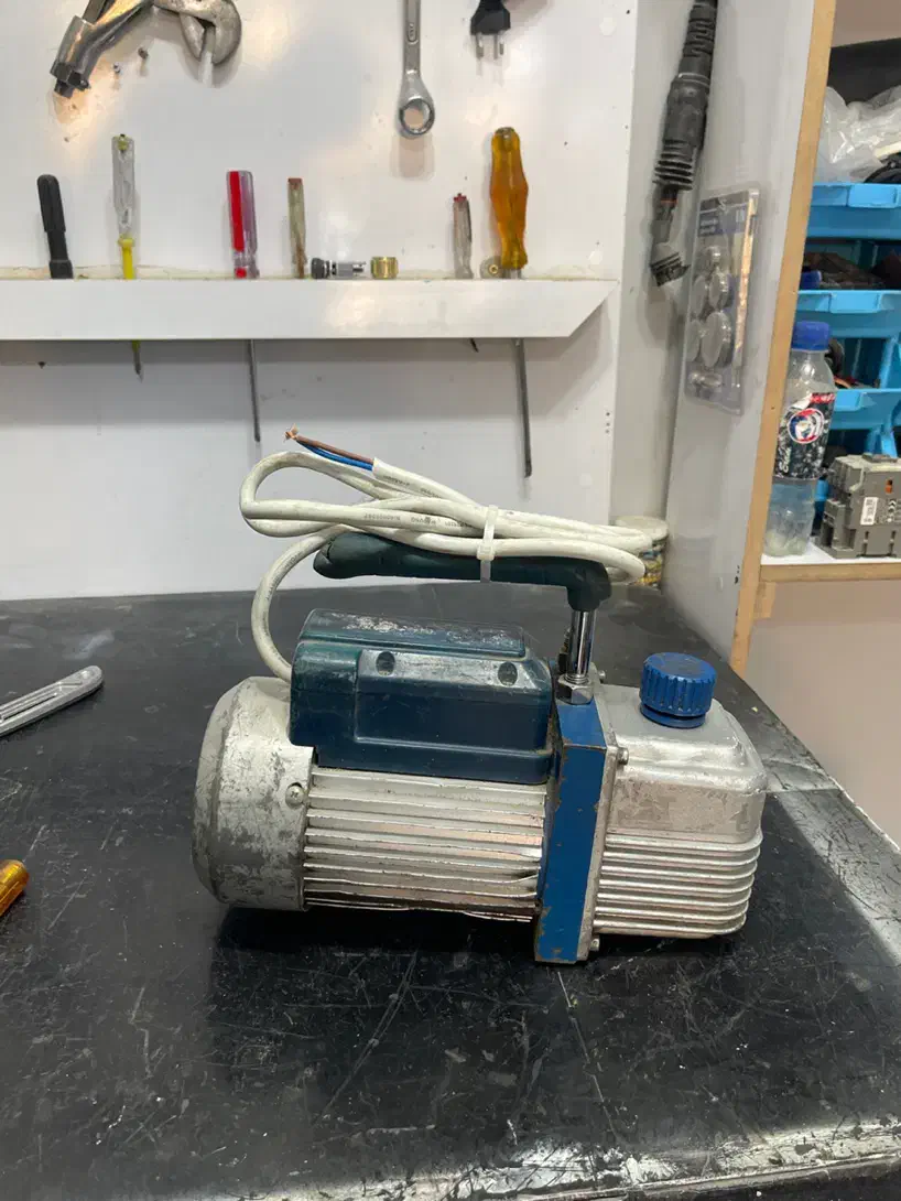 پمپ وکیوم کولر گازی|کولر گازی و فن‌کوئل|خمینی‌شهر, |دیوار