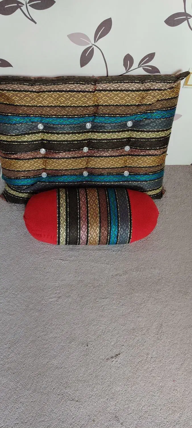 پشتی با کوسن|مبلمان خانگی و میز عسلی|نوشهر, |دیوار