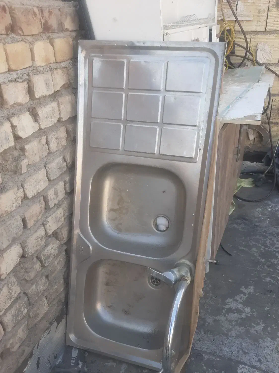 یک عدد کابینت ظرفشوی با ابچکن وسینک وشیر درحدنو|آب‌چکان و نظم‌دهنده ظروف|قم, شاد قلی|دیوار