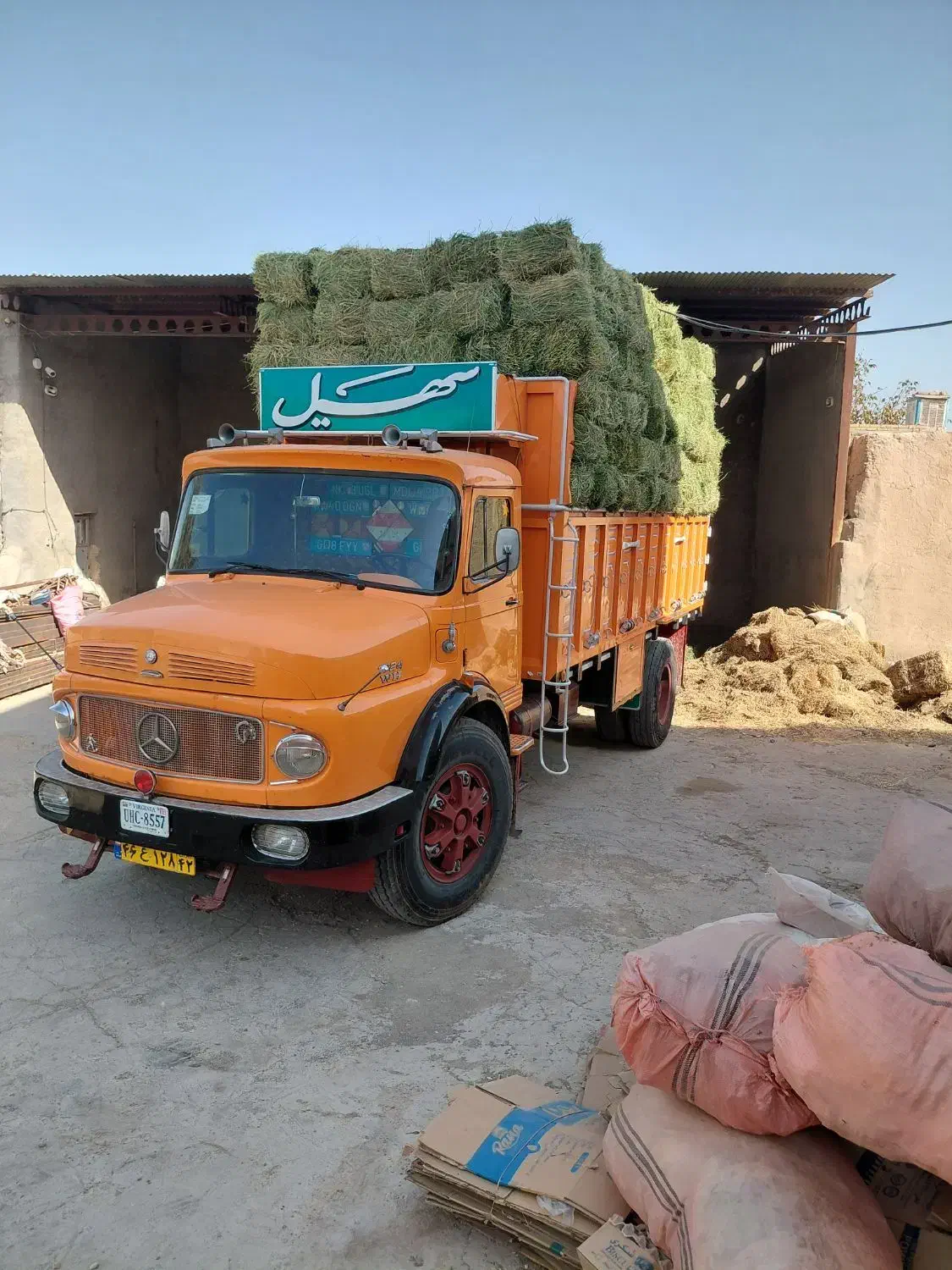 بنزتک باری مدل۱۳۹۳ درجه یک|خودرو سنگین|رضویه, |دیوار