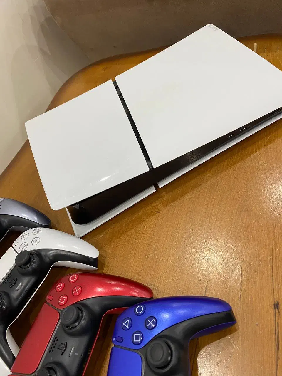 پلی استیشن 5 اسلیم|کنسول، بازی ویدئویی و آنلاین|صومعه‌سرا, |دیوار