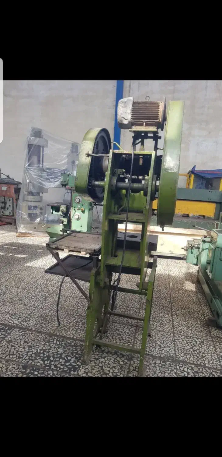 پرس ضربه ایی ۲۵تن|ماشینآلات صنعتی|رشت, حومه رشت|دیوار