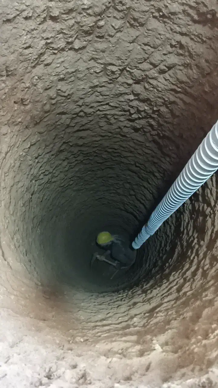 چاه کن مقنی چاه ابی و فضلاب|خدمات پیشه و مهارت|شیراز, گویم|دیوار