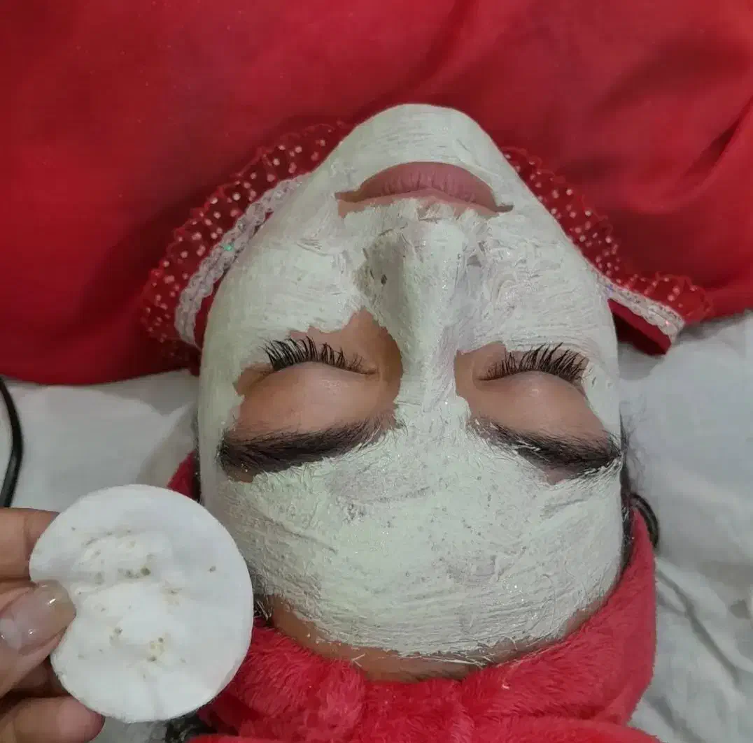 فشیال صورت و دست وپا|خدمات آرایشگری و زیبایی|شاهرود, |دیوار