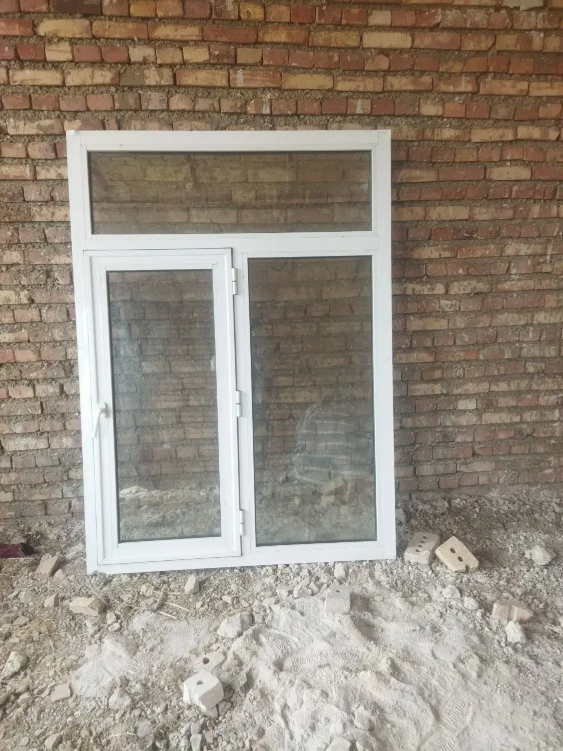 دو عدد پنجره|مصالح و تجهیزات ساختمان|ماکو, |دیوار