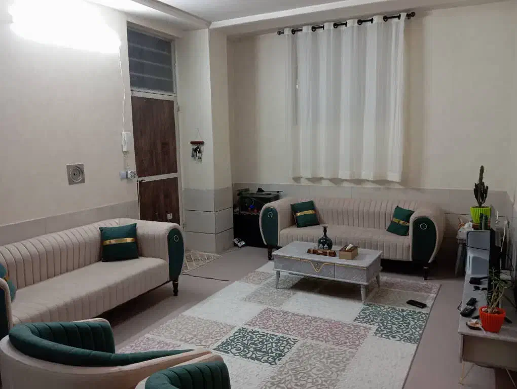 آپارتمان طبقه دوم ی خوابه مبین|فروش آپارتمان|شیراز, کوشک میدان|دیوار