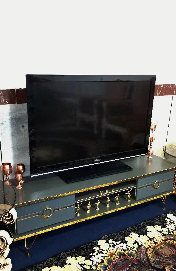 تلوزیون 42 اینچ اسنوا|تلویزیون و پروژکتور|اسدآباد, |دیوار