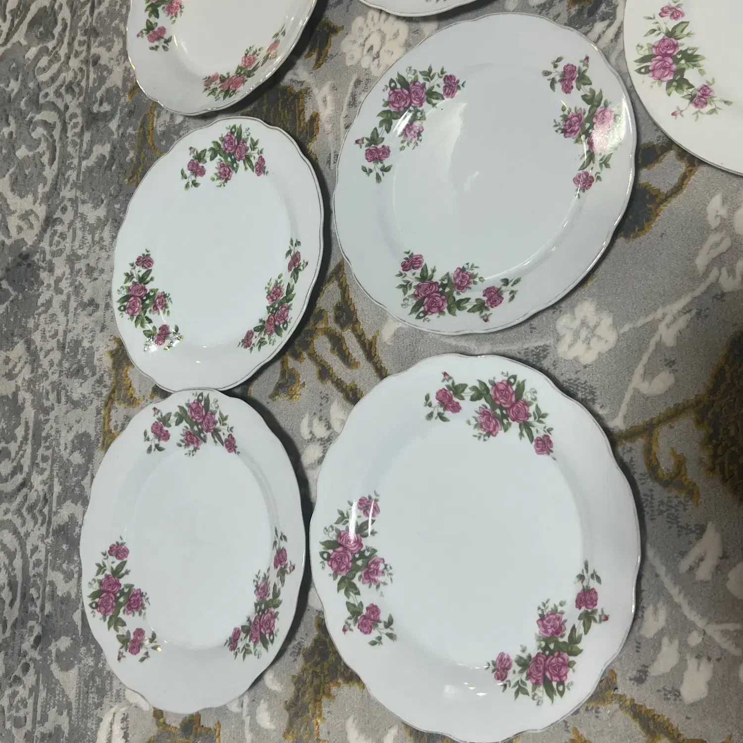 بشقاب پلوخوری گل سرخی ژاپنی ۳ دست|ظروف سرو و پذیرایی|کاشان, فاز ۲ ناجی آباد|دیوار