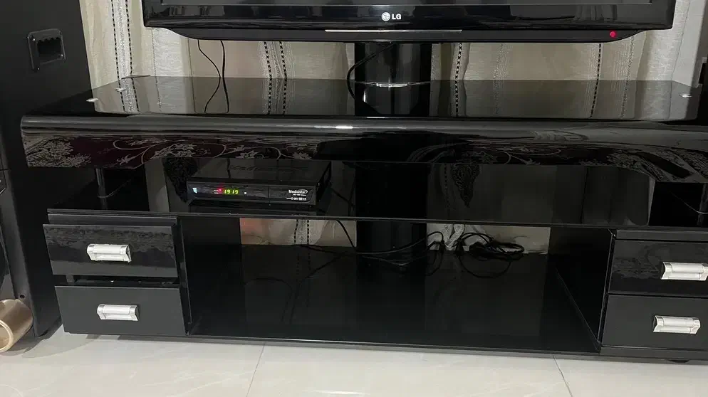 میز|میز تلویزیون|ارومیه, |دیوار