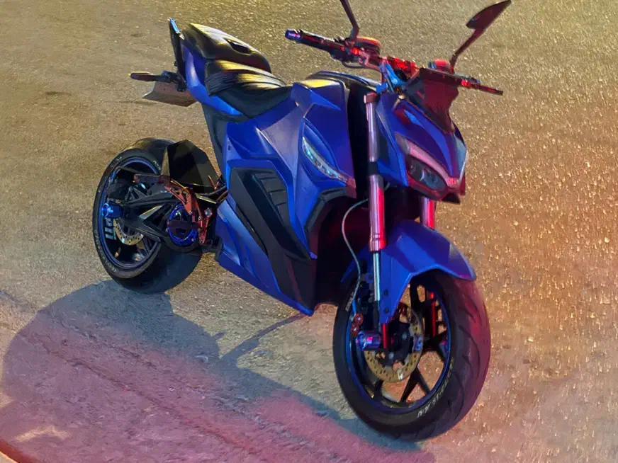 M16|موتورسیکلت|کیش, |دیوار