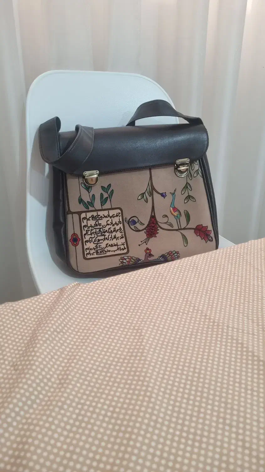 کیف در حد نو|کیف، کفش، کمربند|گرگان, |دیوار