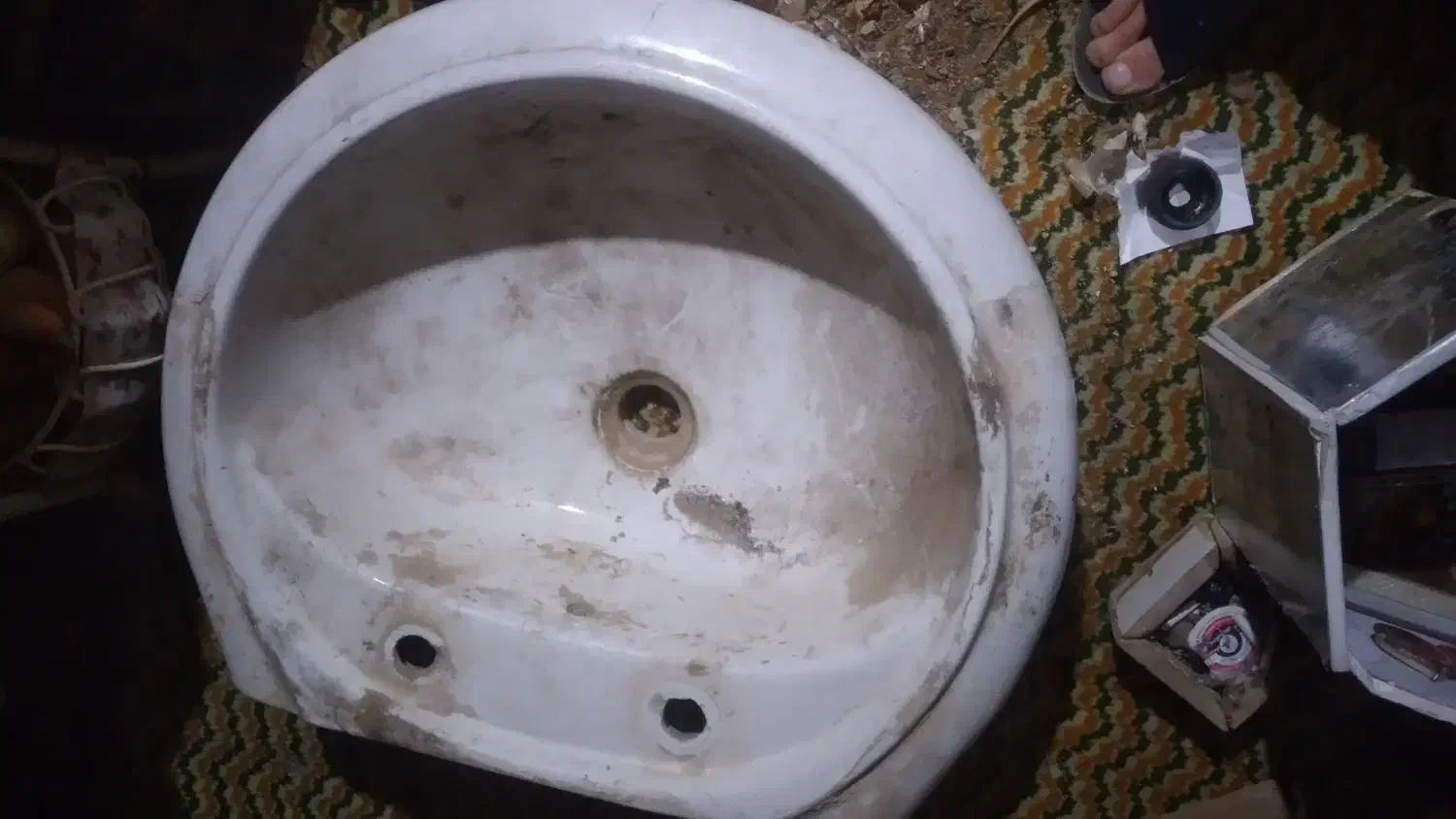 سینگ دست شویی|لوازم سرویس بهداشتی|بروجرد, |دیوار