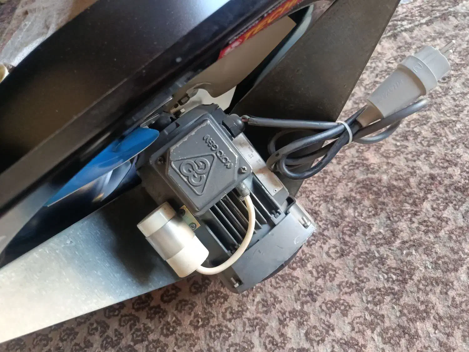 هواکش تک فاز فوق العاده قوی با موتوژن تبریز|پنکه و تصفیهکنندهٔ هوا|رباطکریم, شهرک صنعتی پرند|دیوار