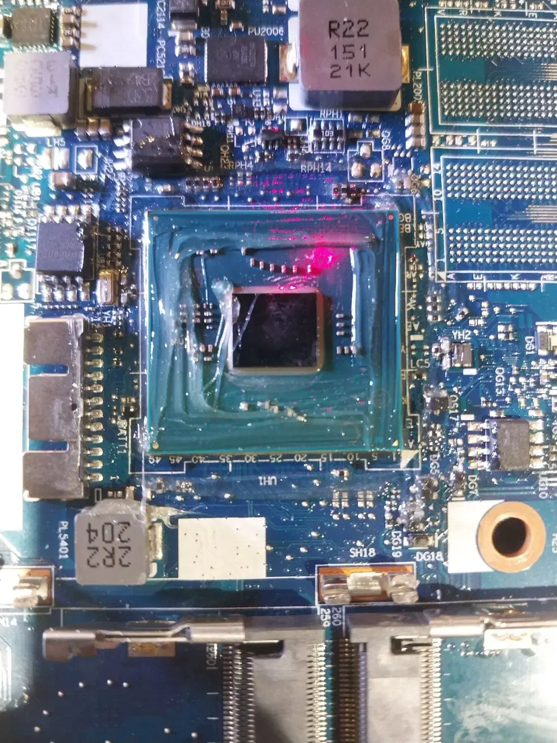 تعمیرات فوق تخصصی انواع لپ تاپ و کامپیوتر|خدمات رایانه‌ای و موبایل|رودهن, |دیوار