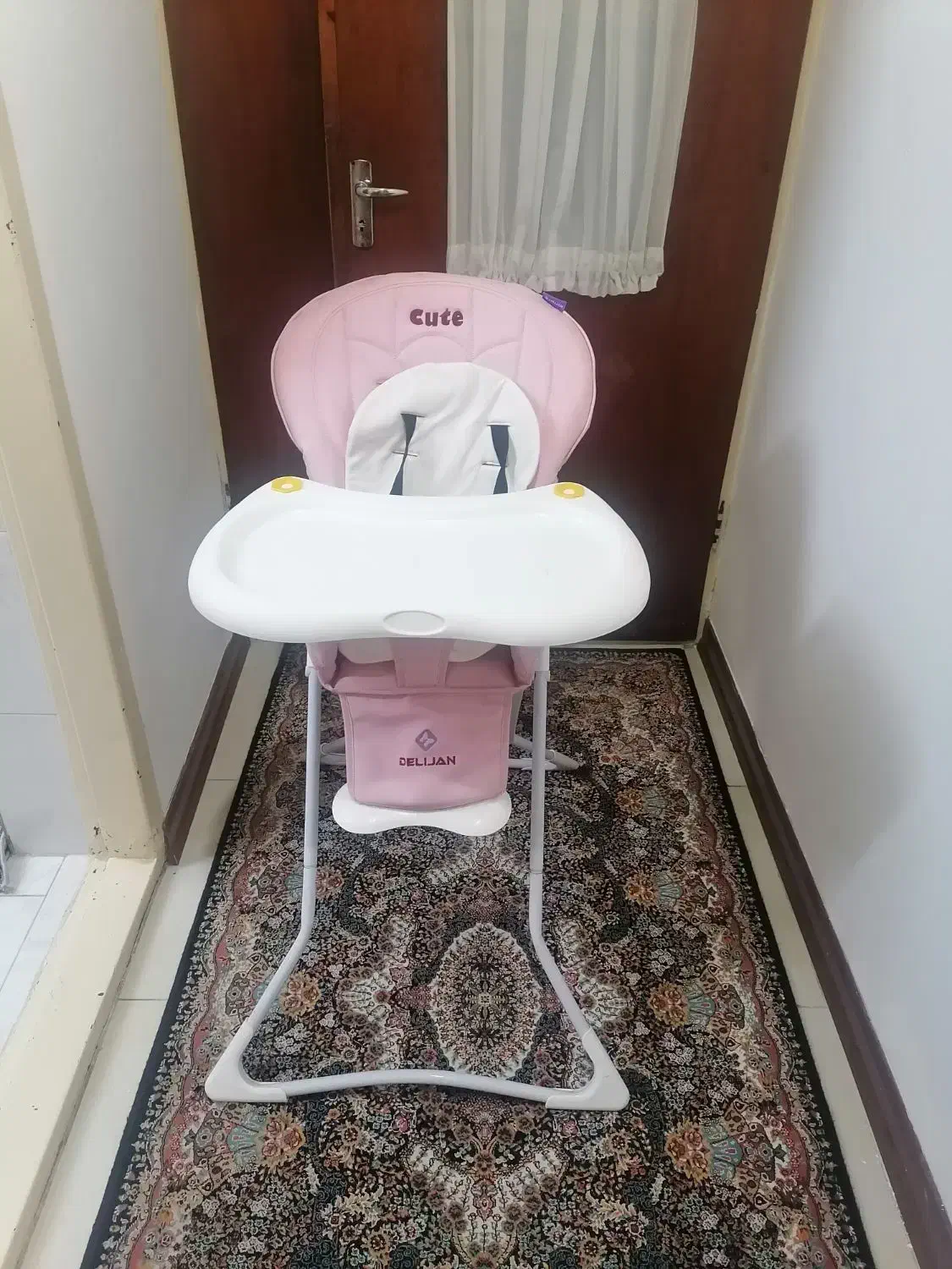 صندلی غذای کودک نو و تمیز|تخت و صندلی بچه|قائمشهر, |دیوار