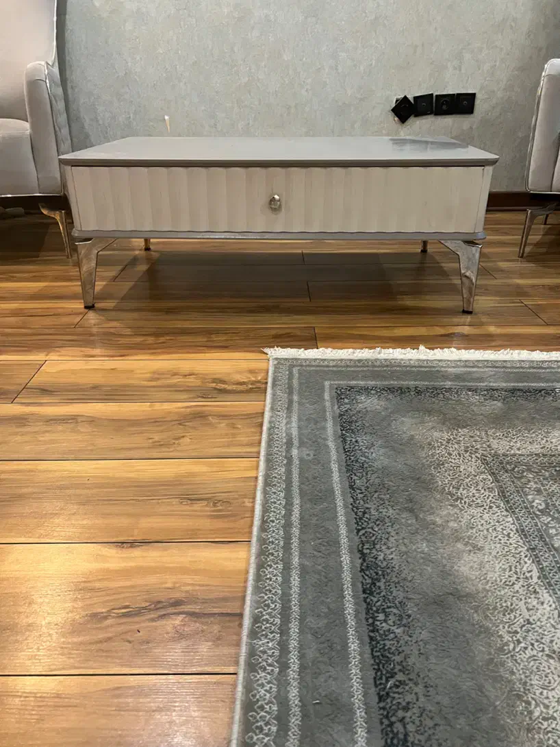 میز جلومبلی|مبلمان خانگی و میز عسلی|رشت, معلم|دیوار