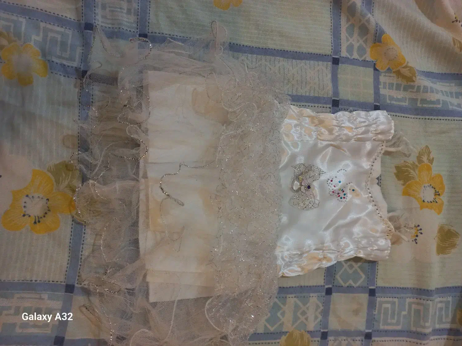 لباس بچگانه|کفش و لباس بچه|فارسان, |دیوار