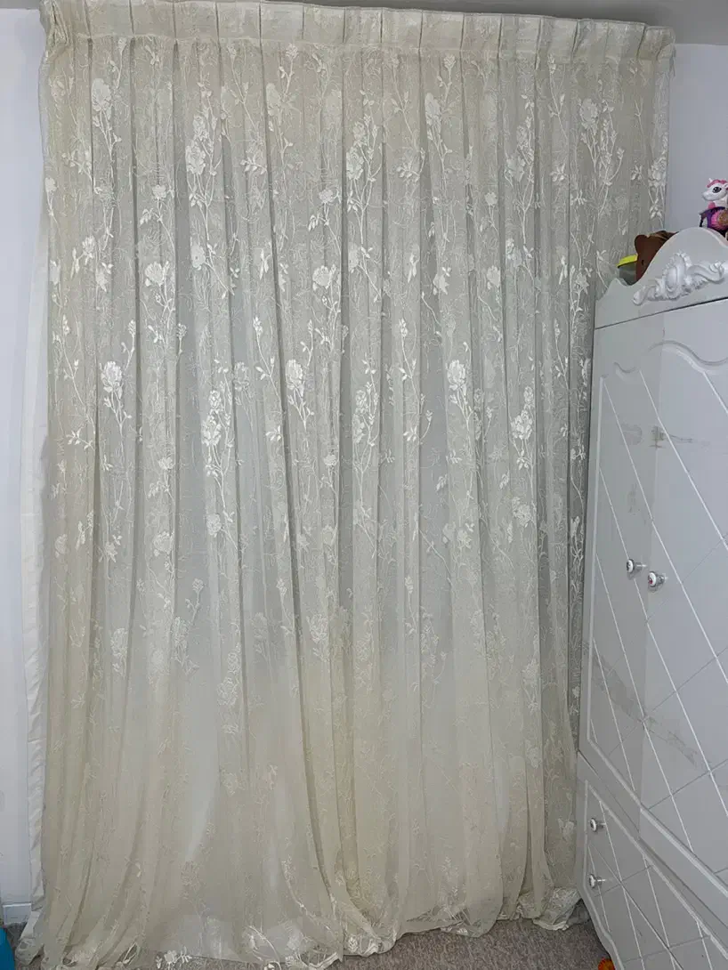 پرده پذیرایی به همراه زیرپرده و میل پرده|پرده، رانر، رومیزی|کنارک, |دیوار