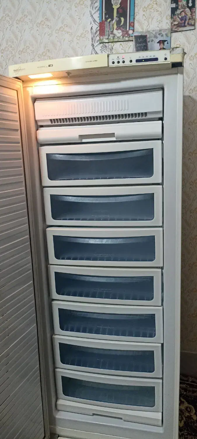 فریزر یخساران بدون برفک سالم در حد نو|یخچال و فریزر|زرند, |دیوار