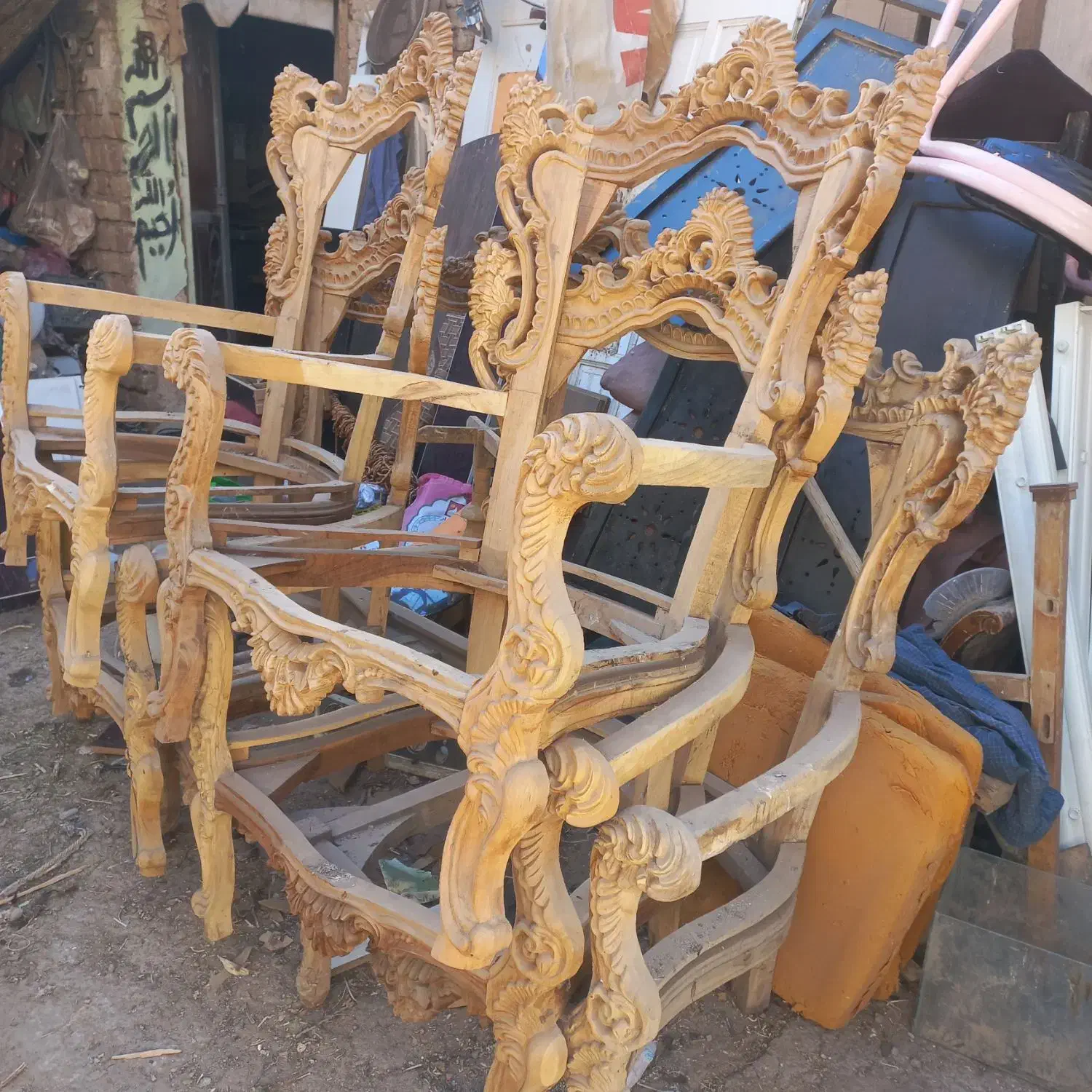 مبل سلطنتی ۹نفره چوب گردو|مبلمان خانگی و میز عسلی|قم, شهرک امام حسین|دیوار