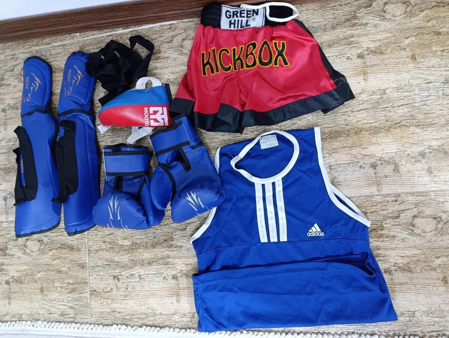 لباس ورزشی کیک بوکسینگ|تجهیزات ورزشی|محمدشهر, کوی بهار|دیوار