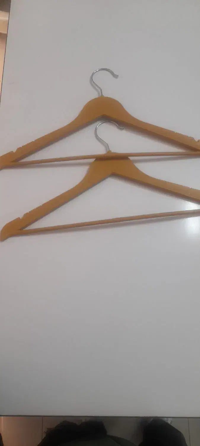 چوب لباسی آویز وگیره ای|بندرخت و رخت‌آویز|شیراز, شهرک گلدشت حافظ‎|دیوار