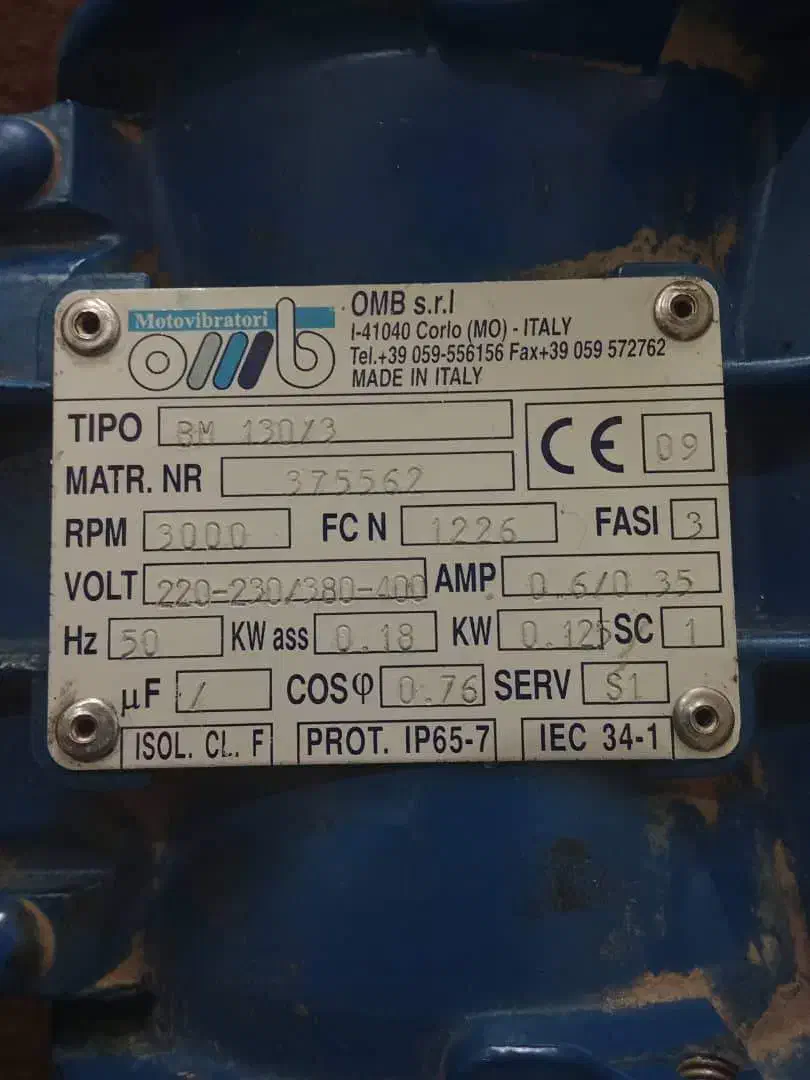 موتور ویبره 3 فاز سیم پیچ تعویض شده|ماشین‌آلات صنعتی|صدرا-فارس, فاز ۱|دیوار